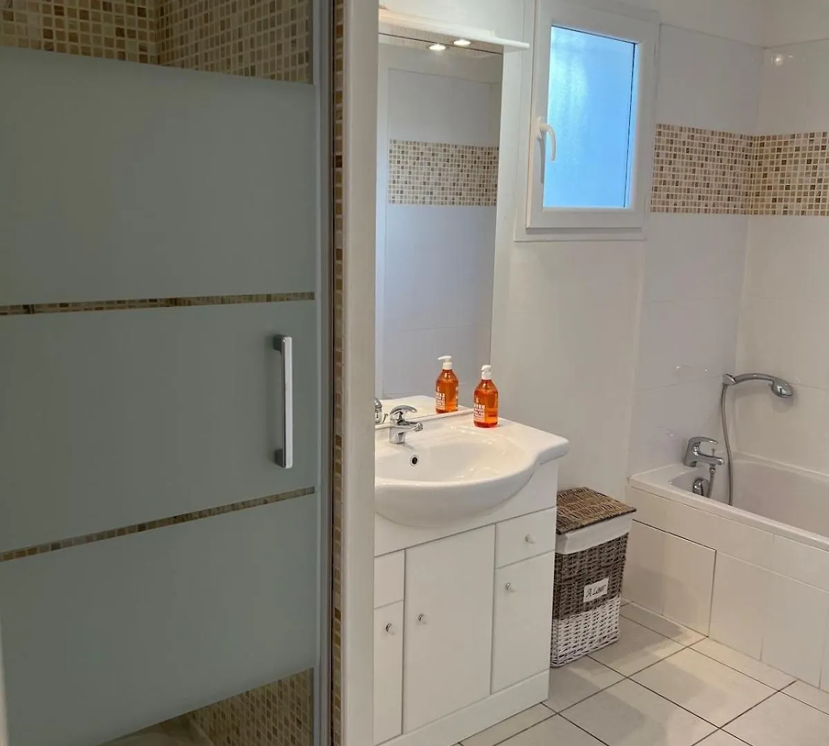 Villa Tout Confort, A 5Mn De St Remy De Provence Saint-Etienne-du-Gres Holiday home